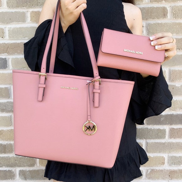 Michael Kors Handbags - BUNDLE 💕👜-Michael Kors Tote & Wallet Pink
